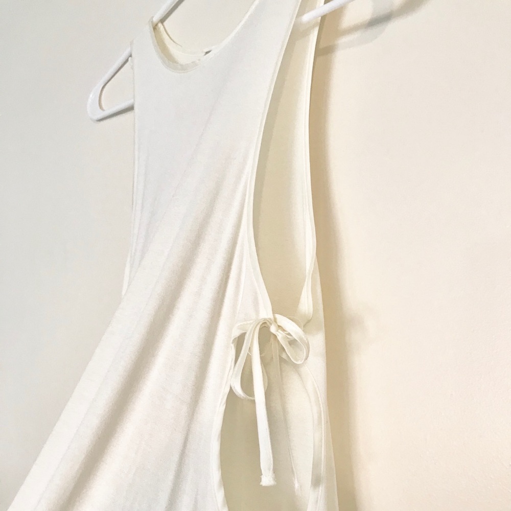 Open Side Tie Tank Top